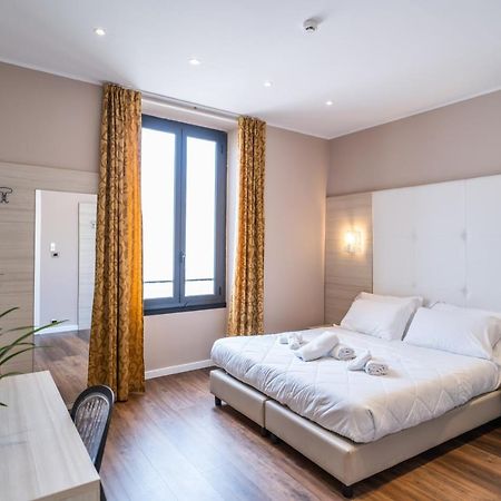 Hotel Globo Suite-Correnti Hotels Sanremo Bagian luar foto