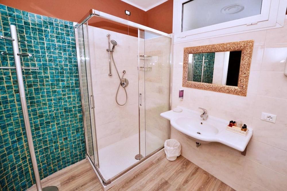 Hotel Globo Suite-Correnti Hotels Sanremo Bagian luar foto